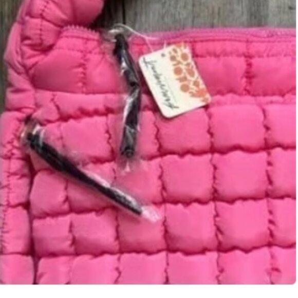 Free People FP Movement Quilted Carryall Pink Bubblegum  - FACTORY SEALED - Picture 4 of 17